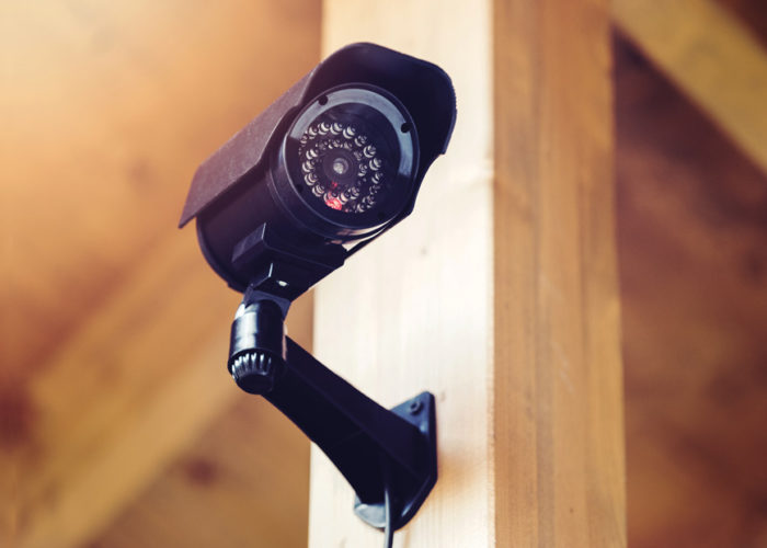 Cómo funciona una cámara IP y en qué se diferencia de una cámara CCTV